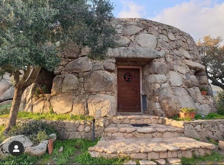 Il Nuraghe Del Lago Coghinas Bed & Breakfast Oschiri Екстериор снимка